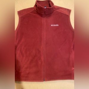 Men’s Columbia Fleece vest